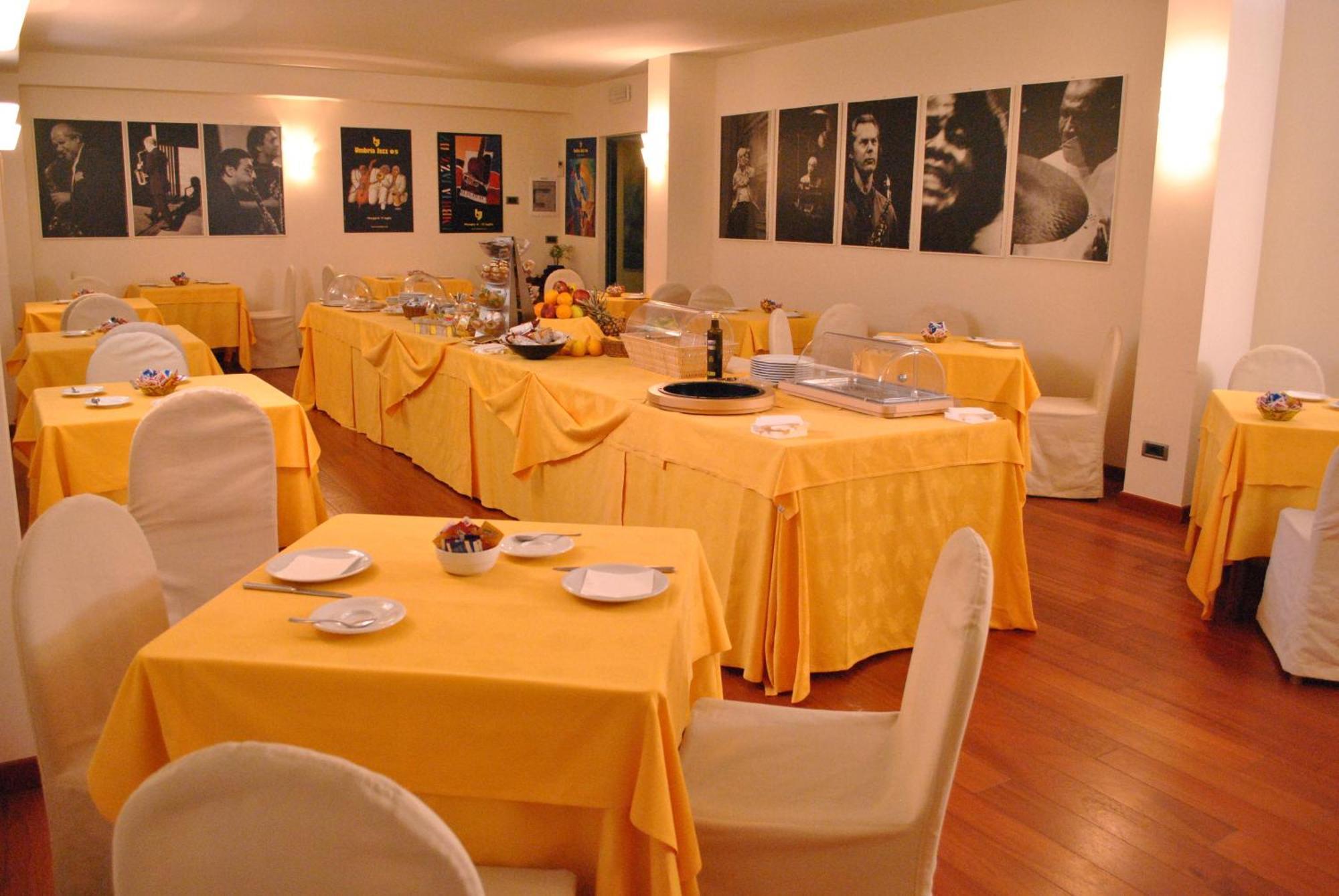 Deco Hotel Perugia Eksteriør bilde