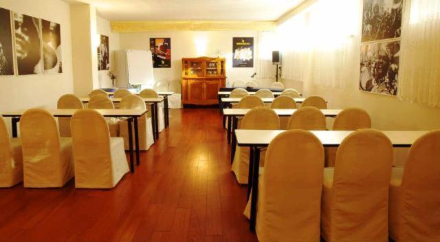 Deco Hotel Perugia Eksteriør bilde
